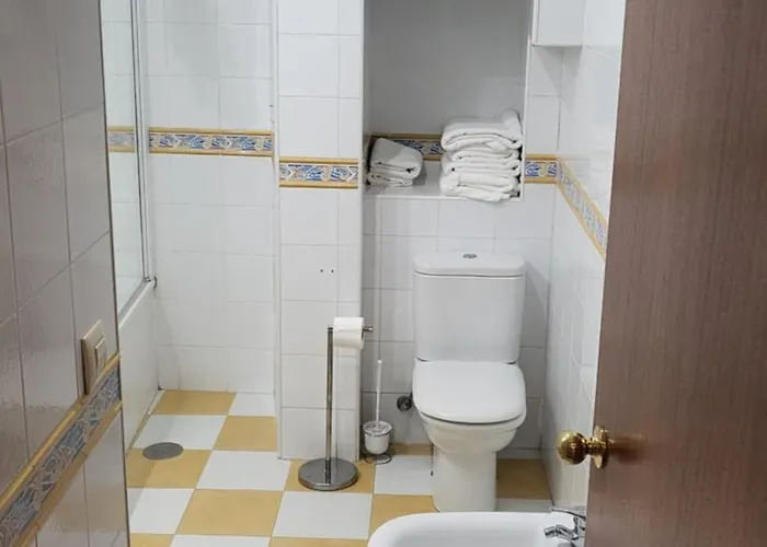 Apartamento Casco Vello Oliva 8 *